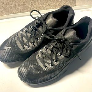 Nike Airmax (pair #2) Infuriate sneakers